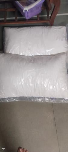 Customer photo review of Frido Ultimate Cozy Pillow