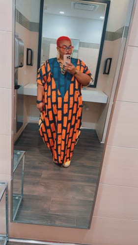 Customer photo review of Casual Daily Mixed Printing Slit Printing Contrast V Neck Dresses