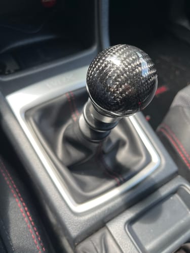 Customer photo review of Weighted Black Carbon Fiber Shift Knobs