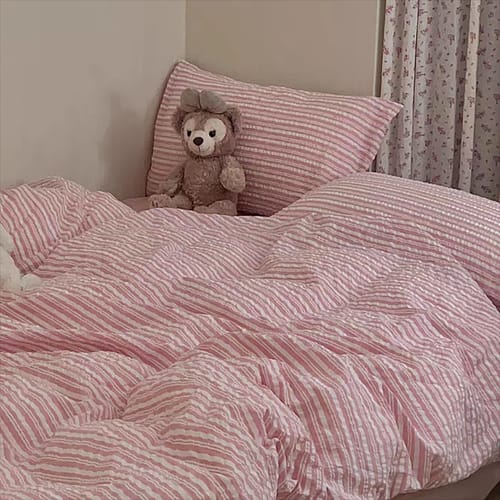 Customer photo review of Bubble Pink Stripes Bedding Set