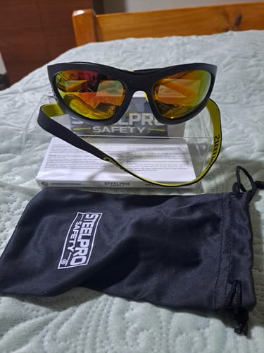 Customer photo review of Lente de Seguridad Steelpro Turbine Gt Revo Rojo