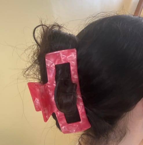 Customer photo review of TR x Bethany XL Claw Clip