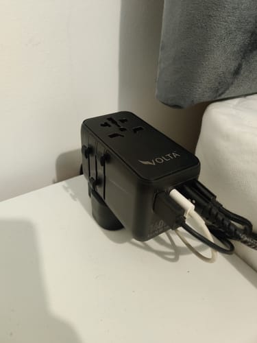 Customer photo review of TravelGo 140W Power Adapter