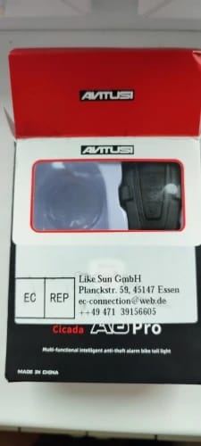 Customer photo review of NEW - Feu arrière intelligent pour Vélo avec Alarme et Détecteur de freinage Alerty™ - 31,99€ - NEW