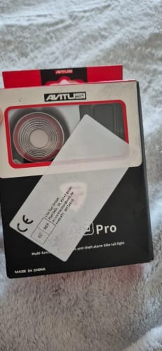 Customer photo review of NEW - Feu arrière intelligent pour Vélo avec Alarme et Détecteur de freinage Alerty™ - 31,99€ - NEW