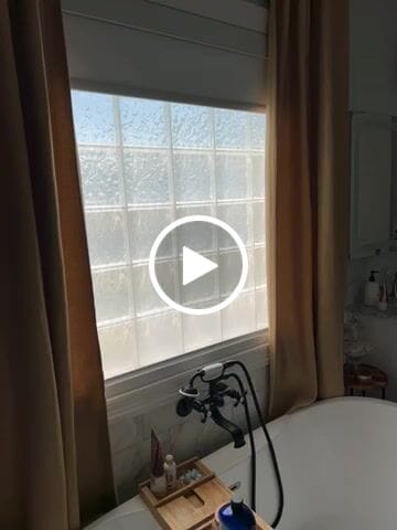 Customer video review of SmartWings Motorized Dual Shades