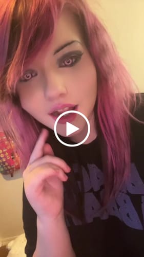 Customer video review of Pink Doll Dream Contact Lenses