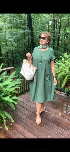 Debi A. review of Plus Size Women Cotton Linen Loose Fitting Dress in Green image 1 out of 3