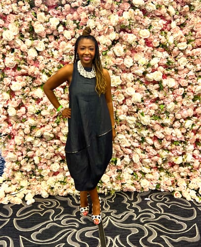 Customer photo review of Balloon Denim Dress with Zipper Details