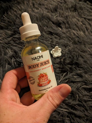 Customer photo review of Naomi Body Juice - Strawberry Shortcake