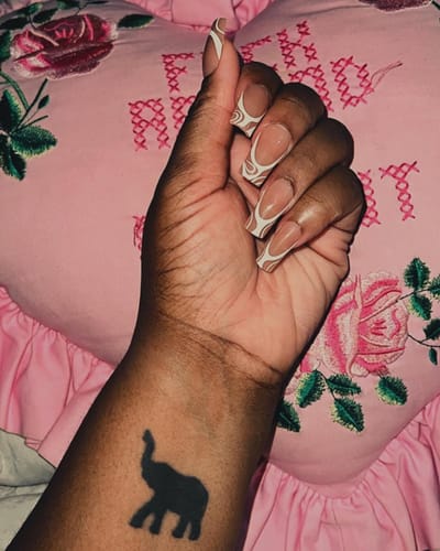 Customer photo review of XCOATTIPS® French - Brown Long Square Pre-Designed Tips