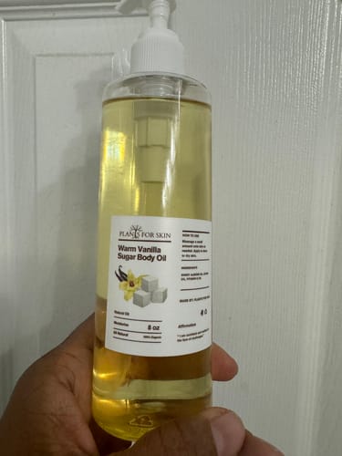 Customer photo review of Warm Vanilla Sugar Body Oil