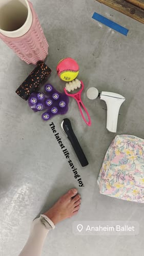 Customer photo review of Achedaway Mini Scraper:On-the-Go heated muscle scraping tool