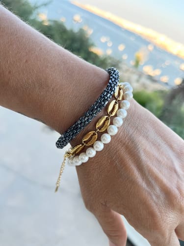 Customer photo review of Shell Bracelet