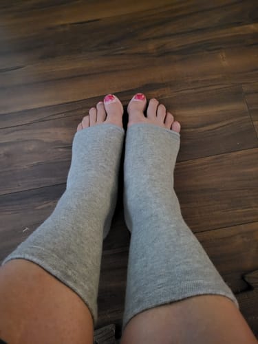 Customer photo review of Premium Anti-Fatigue Bamboo Footsleeves (2X Bundle)
