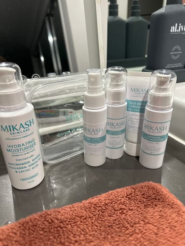Customer photo review of Mikash trial size skincare set