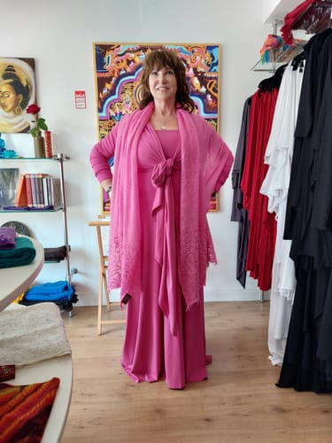 Doris H. review of CASHMERE FELTED SCARF WITH SEQUINS PINK image 1 out of 1