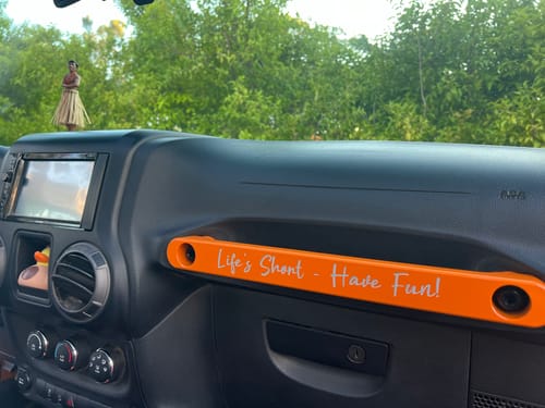 Customer photo review of Jeep JK & JKU Grab Bar
