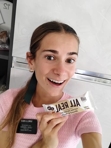 Customer photo review of Almond Vanilla Protein Bar