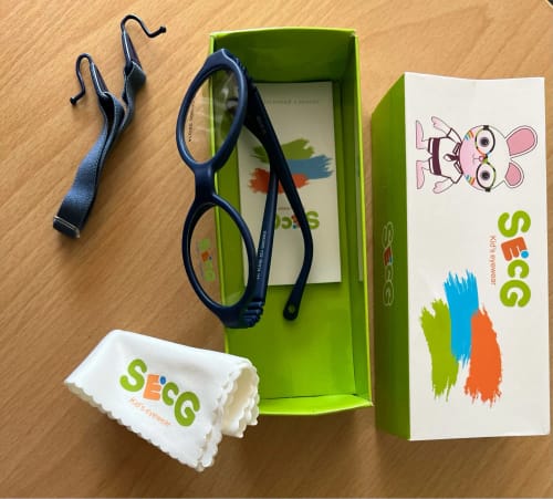 Customer photo review of Secg Unisex Children's Full Rim Round Tr 90 Silicone Eyeglasses 3563