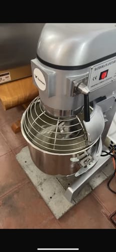 Customer photo review of Batidora Industrial 30lts 3 Velocidades 1500w Acero Inoxidable