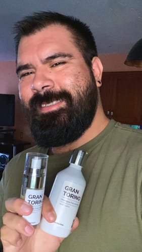 Customer photo review of Aceite y Shampoo Para Barba · Paquete 2 Piezas