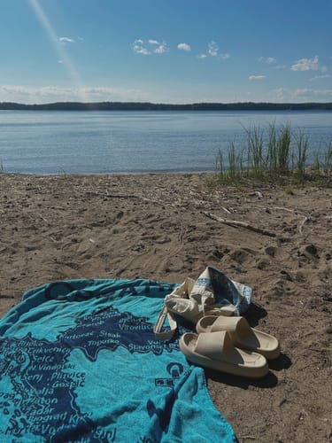 Customer photo review of HappyFlops