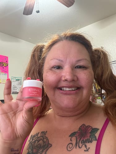 Customer photo review of EternalTW Lip Mask