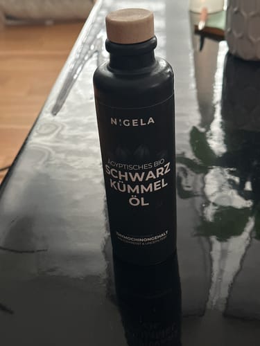 Customer photo review of Ägyptisches Bio Schwarzkümmelöl ungefiltert - kaltgepresst in Rohkostqualität - 200ml