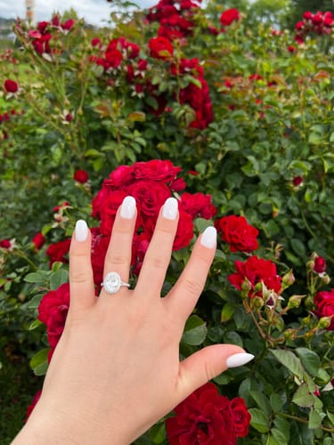 Customer photo review of The French Halo | Oval
