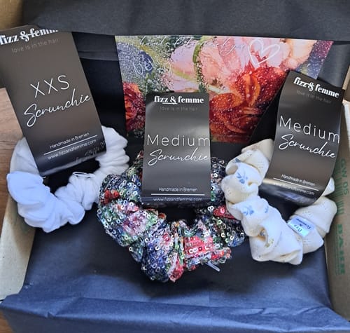 Customer photo review of WILLOW - Printed Scrunchie