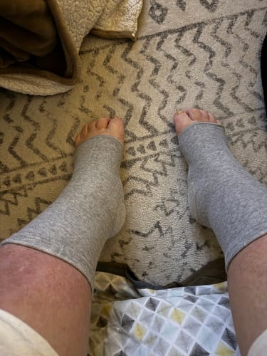 Customer photo review of Premium Anti-Fatigue Bamboo Footsleeves