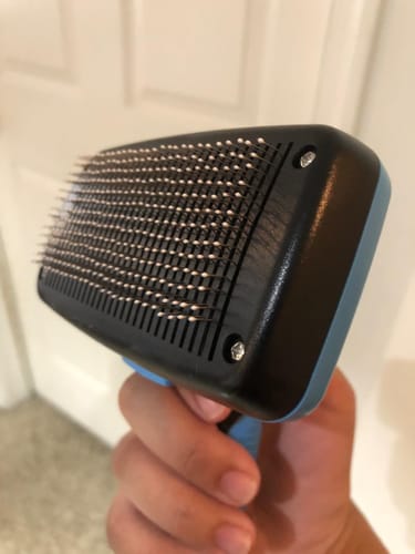Customer photo review of FIDA Self Cleaning Slicker Brush