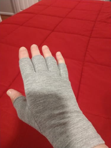 Customer photo review of Premium Onecompress™ Gloves