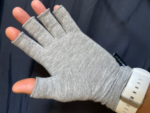 Customer photo review of Premium Onecompress™ Gloves