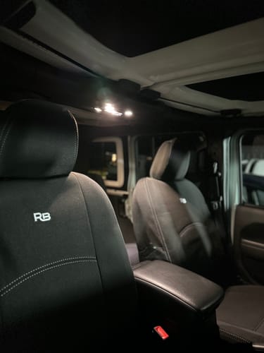 Customer photo review of Jeep Wrangler JL Neoprene 2x Front Seat Covers (Made to Order)