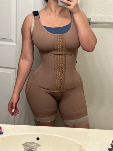 Customer photo review of Faja Sara 7002 plus size en los glúteos