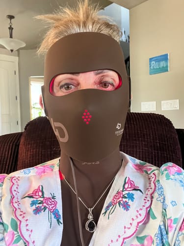Customer photo review of JOVS LED Neck & Chest Mask