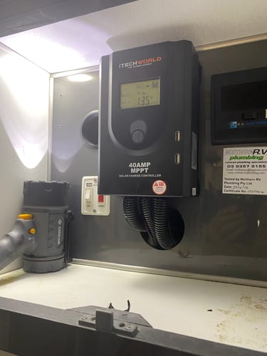 Customer photo review of iTechworld 40A 12/24V MPPT Solar Charge Controller