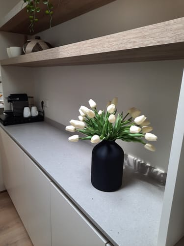 Liane C. review of Kunst Tulpen Boeket - Ivoor (25 stengels) image 1 out of 1