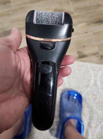 Customer photo review of Removedor Eléctrico Recargable de Callos y Durezas para Pies