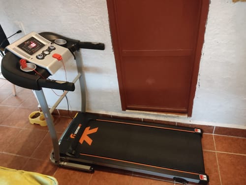 Customer photo review of Caminadora Electrica 1.5 HP Bluetooth