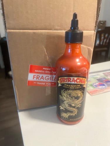 Customer photo review of Underwood Ranches Dragon Sriracha Hot Sauce