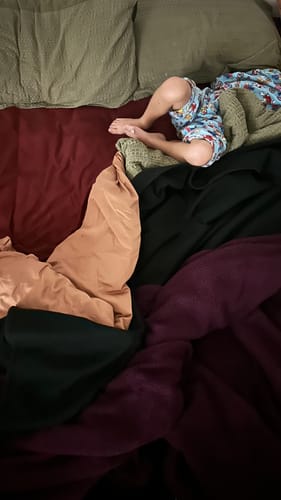 Customer photo review of Waterproof Splash Blanket™️ - Moon Blood Fitted Sheet
