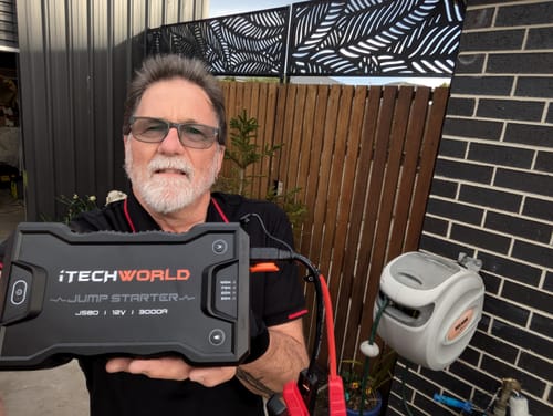Customer photo review of JS80 3000 amp Portable Jump Starter Backup Power Bank