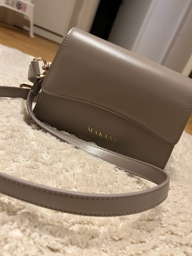 Customer photo review of MANA - TAUPE