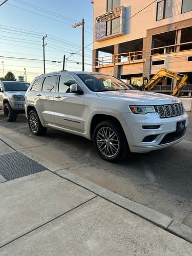 Customer photo review of 2016-2021 Jeep Grand Cherokee (WK2 Chassis) Air Suspension Conversion/Delete Kit for 4x4 3.6L V6, V8 and 3.0 Diesel Engines with Module (JC24FML)