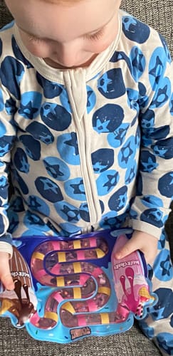 Customer photo review of Goo Tube Squish & Squeeze Maze Mat