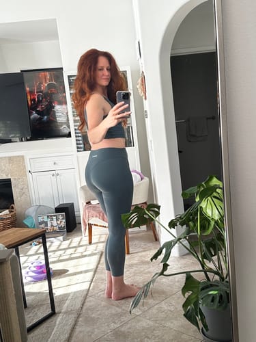 Customer photo review of Euphoria Legging - Slate