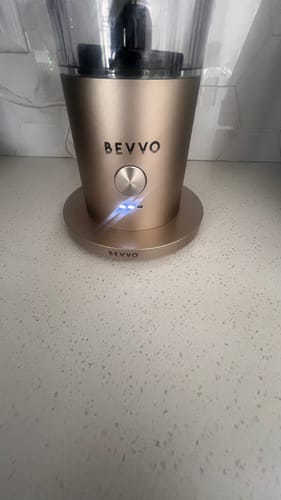 Customer photo review of BEVVO Blender 3